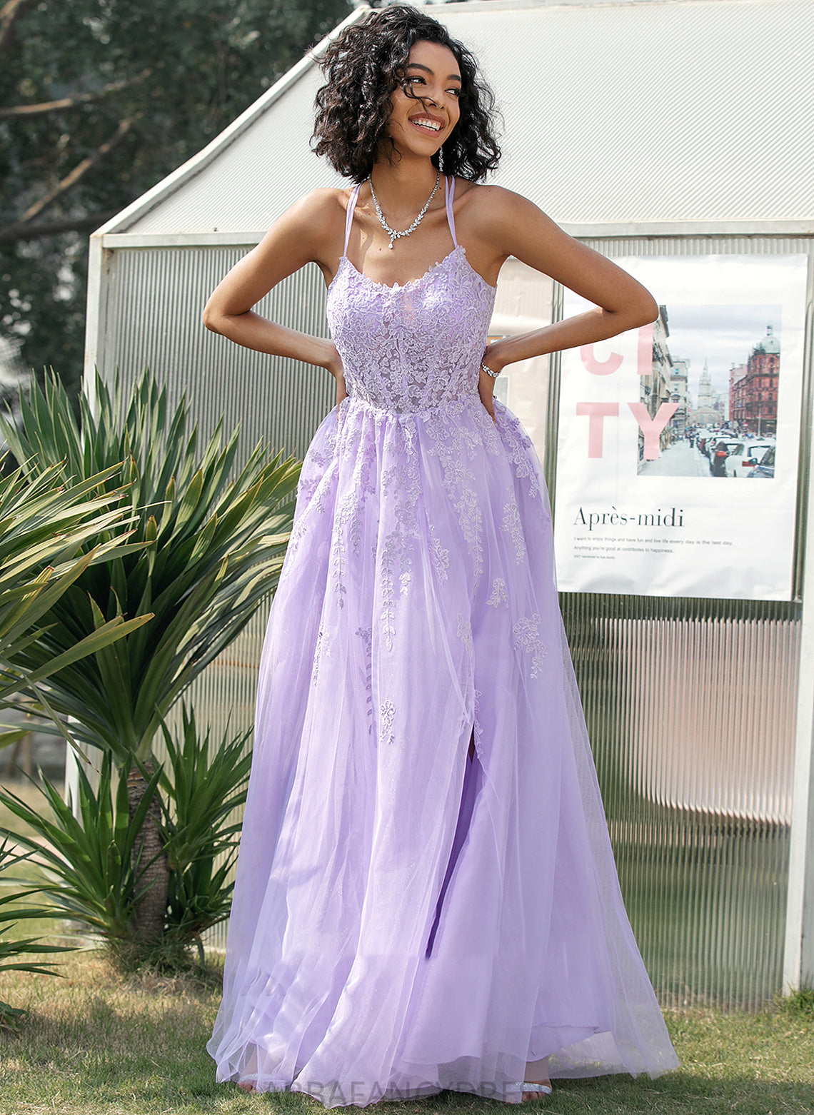 Train Sweep With Sequins Scoop Ball-Gown/Princess Prom Dresses Tulle Neck Kelsey Lace
