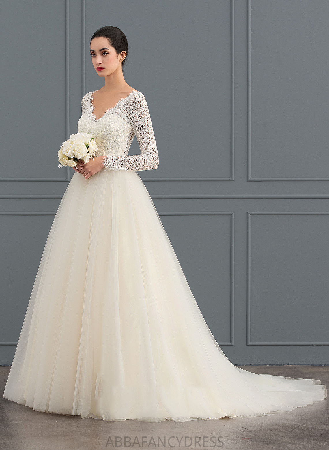 Kinsley Tulle Ball-Gown/Princess Dress Wedding Dresses Court Lace Wedding V-neck Train