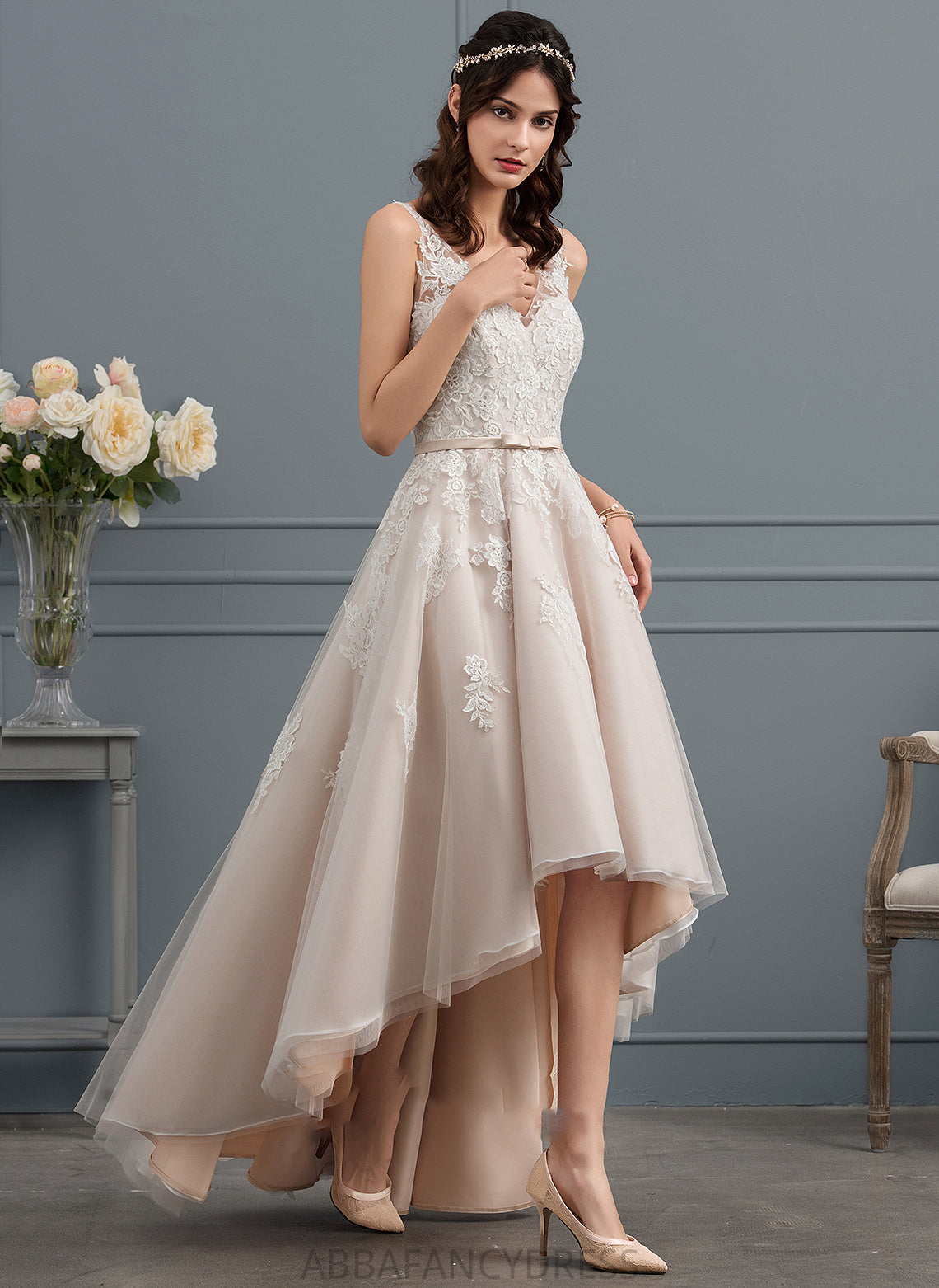Dress Tulle With Asymmetrical Sandy A-Line Wedding V-neck Wedding Dresses Bow(s) Lace