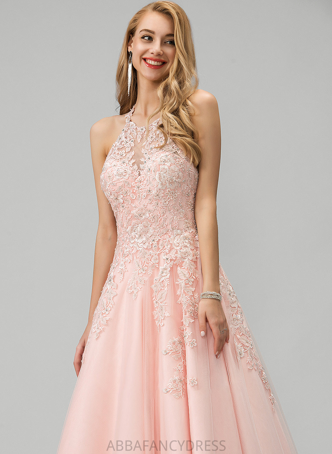 Sequins Beading Lace Ball-Gown/Princess Neck Prom Dresses Scoop Natasha With Floor-Length Tulle