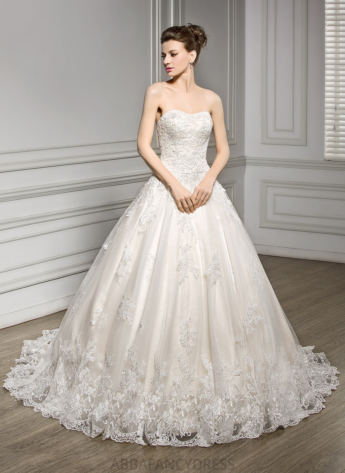 Ball-Gown/Princess Tulle Wedding Court Ingrid Wedding Dresses Sweetheart Train Lace Dress