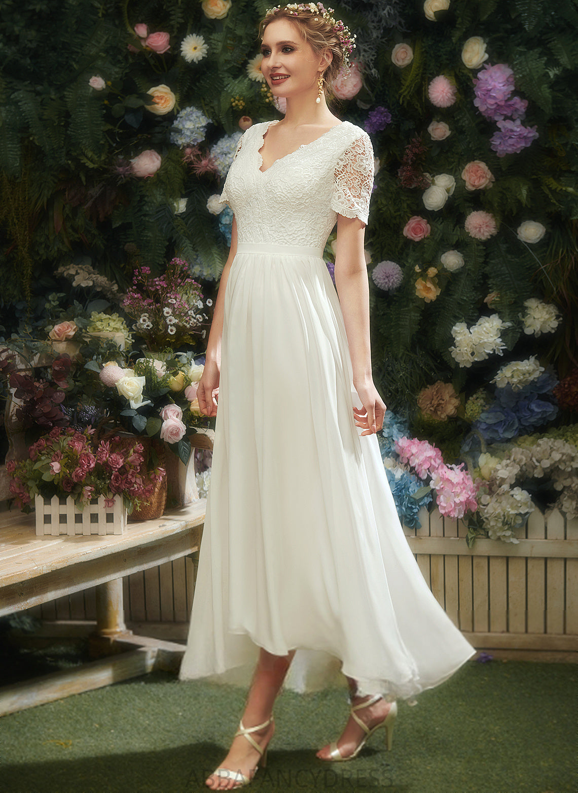 Dress Wedding Wedding Dresses V-neck Lace Asymmetrical A-Line Minnie Chiffon