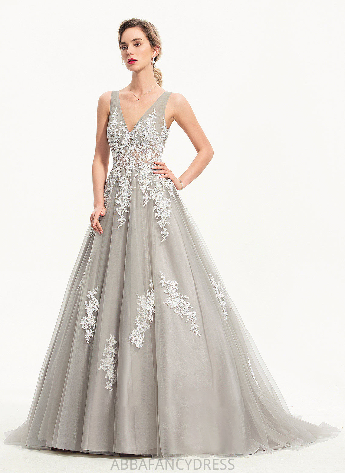 Prom Dresses Sweep Ball-Gown/Princess Yuliana Train V-neck Tulle