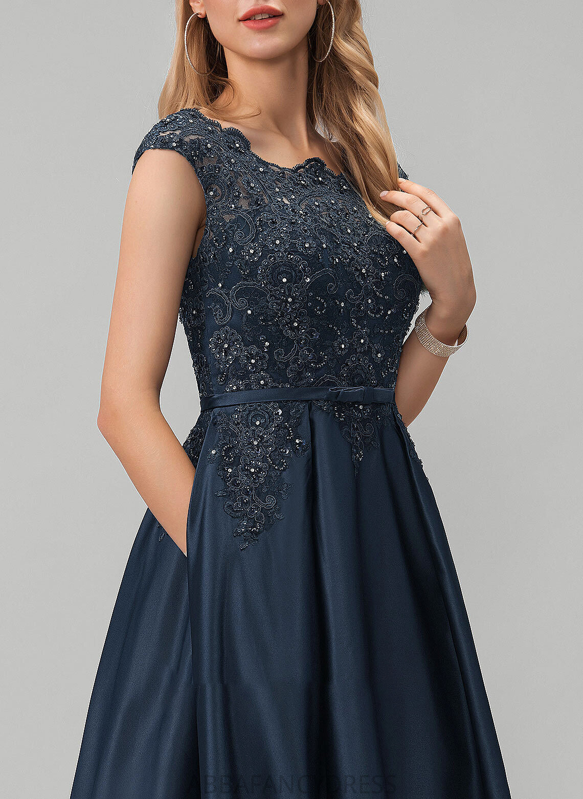 Ball-Gown/Princess Neck Lace Bow(s) Paola Satin Prom Dresses Sequins Scoop Beading With Floor-Length Pockets