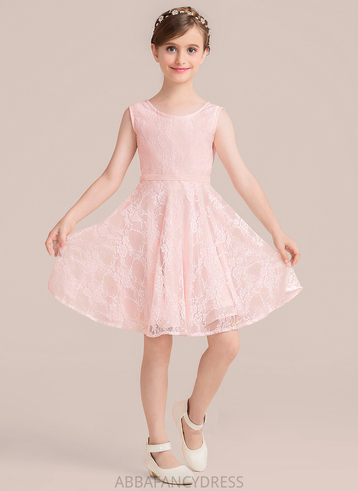 Bow(s) Knee-Length A-Line With Scoop Neck Sash Lace Linda Junior Bridesmaid Dresses