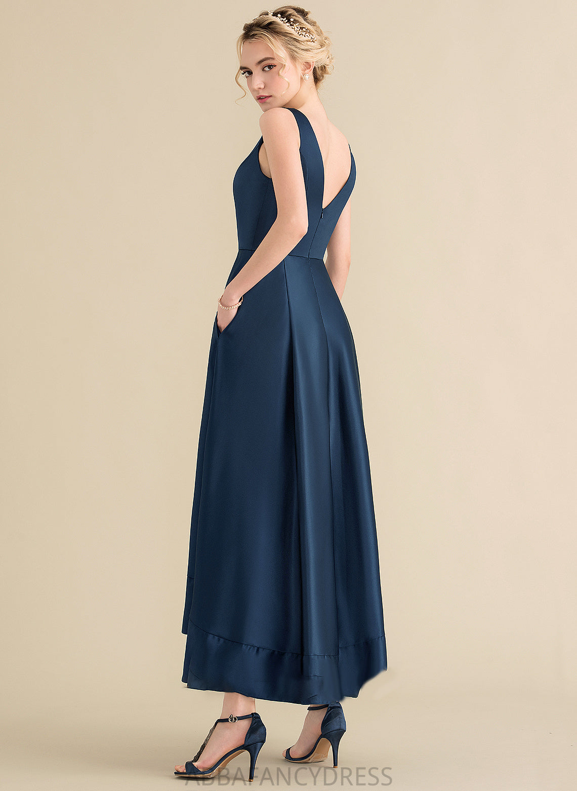 Pockets Ball-Gown/Princess Satin Asymmetrical Adrianna V-neck With Prom Dresses