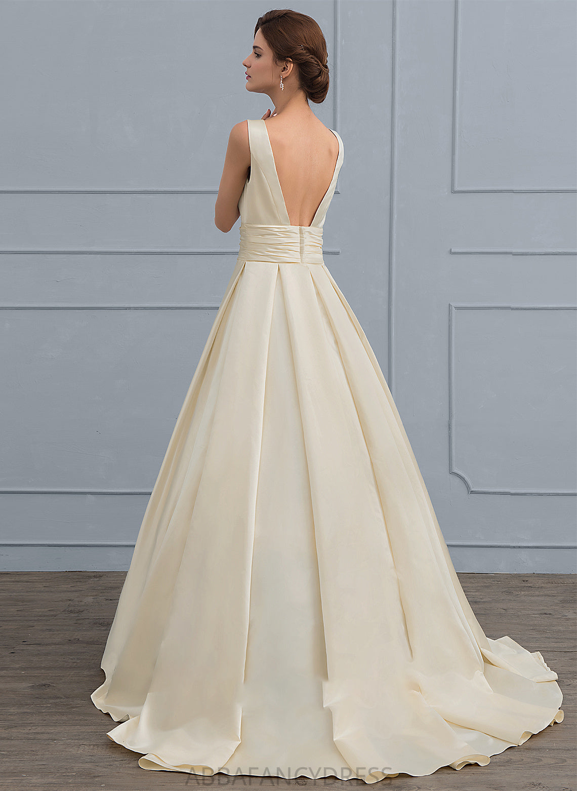 V-neck Blanche With Satin Train Wedding Wedding Dresses Dress Sweep Ball-Gown/Princess Lace