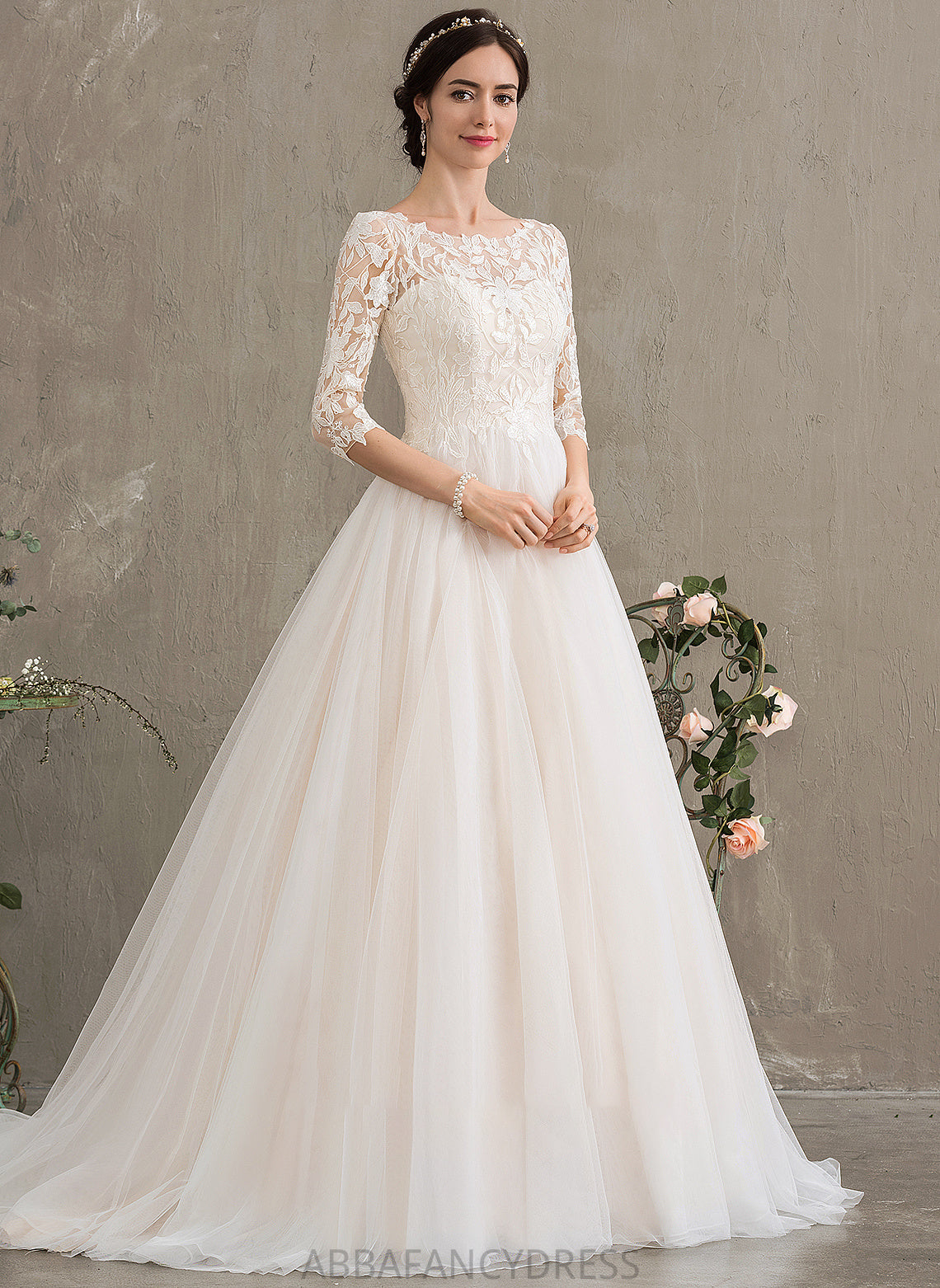 Wedding Raina With Court Tulle Dress Scoop Wedding Dresses Ball-Gown/Princess Train Neck Sequins