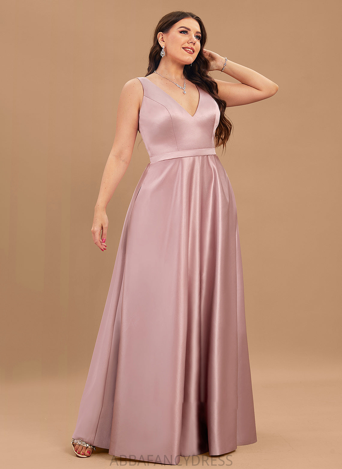 Izabella Prom Dresses V-neck Ball-Gown/Princess Pockets Satin With Floor-Length