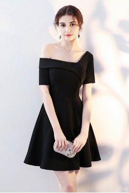 Chic Little Homecoming Dresses Lilia Black Short With Sleeves CD13320